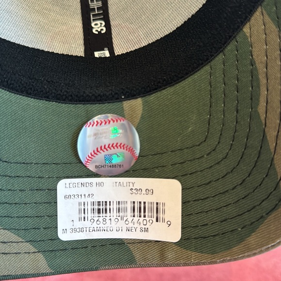 Yankees hat - Picture 3 of 3